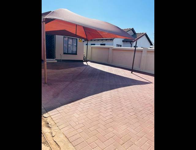 3 BEDROOM HOUSE FOR SALE IN SOSHANGUVE VV